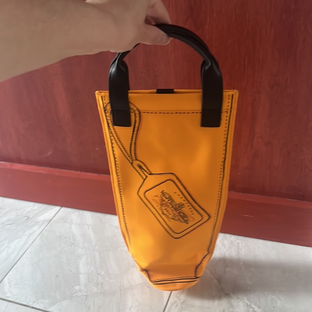 Veuve Clicquot Ponsardin Orange Bottle Bag Cover Insulated NWOT Ice Jack… - Picture 7 of 8
